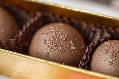 5 Piece Praline Truffle Gold Gift Box